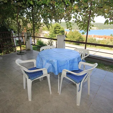 8448c Apartman Vis